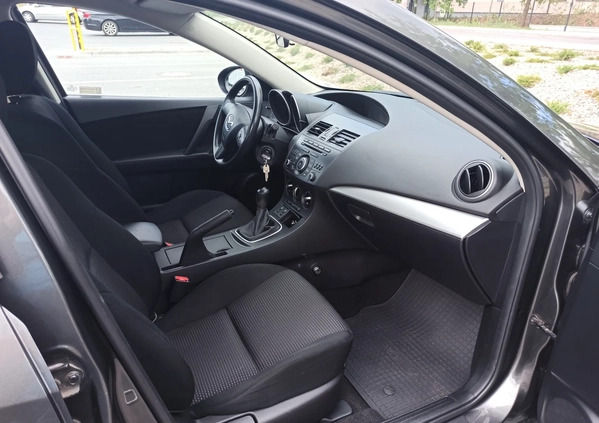 Mazda 3 cena 35999 przebieg: 96000, rok produkcji 2013 z Toruń małe 137